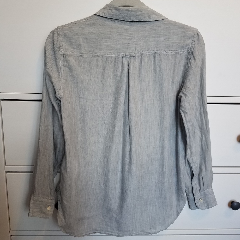 Banana Republic Gray Soft Light Flannel Shirt - Picture 2 of 3
